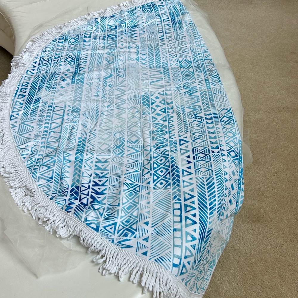 DSW Blue and White Circular Fringed Blanket